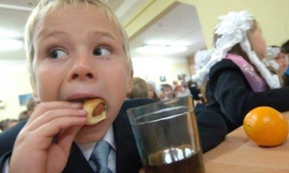 На Днепропетровщине родители недовольны питанием школьников