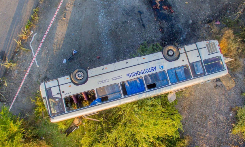 Смертельное ДТП под Днепром: Audi столкнулся с автобусом 