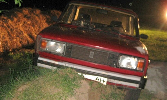 ДТП на Днепропетровщине: автомобиль ВАЗ сбил девушку 