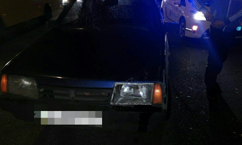 На проспекте Поля автомобиль сбил женщину 