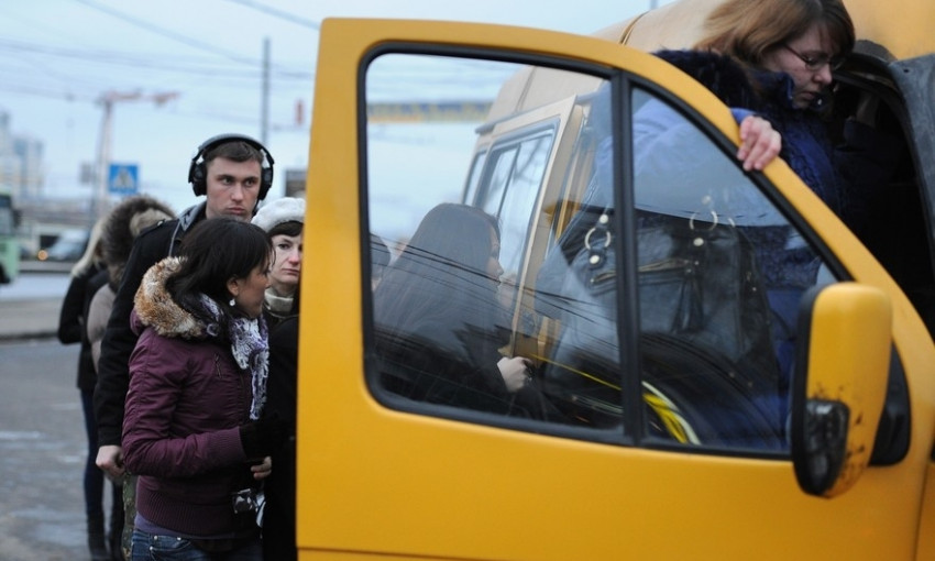 На Днепропетровщине маршрутчик по дороге потерял пассажира 
