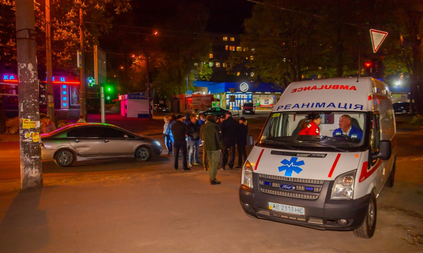 ДТП в Днепре: на Титова Honda сбил пожилого мужчину