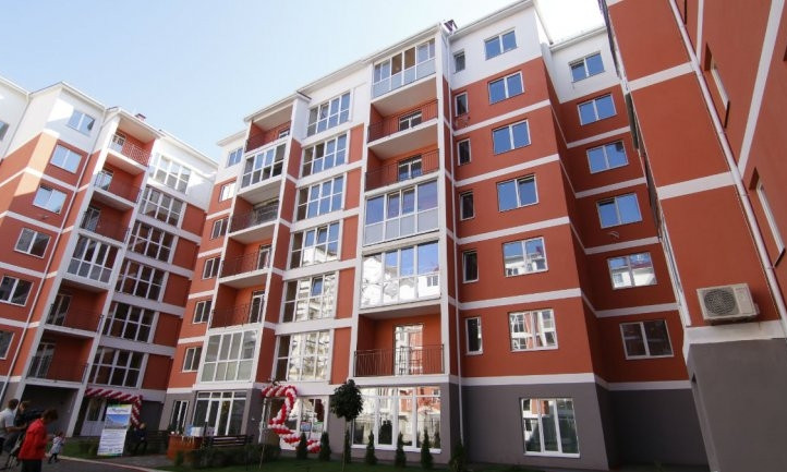В Днепре 30 семей получили квартиры по программе "Доступное жильё"