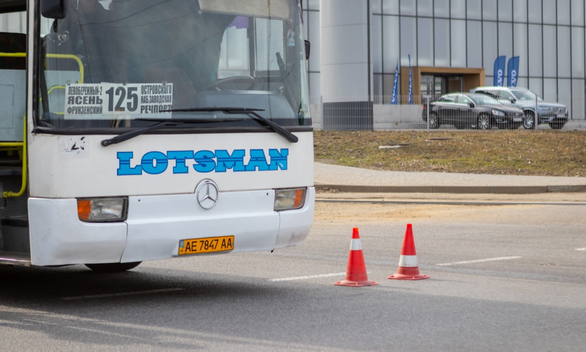 ДТП в Днепре: автобус сбил велосипедистку