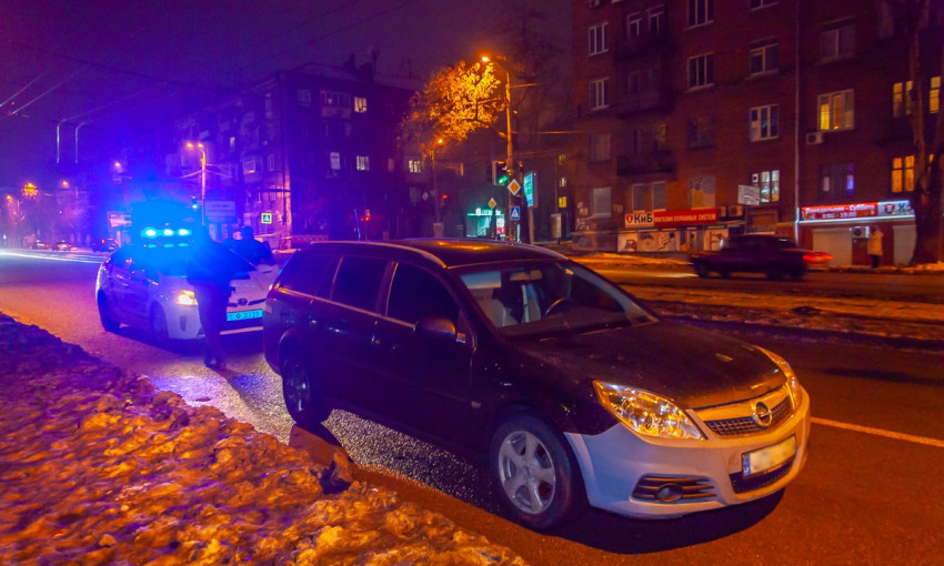 ЧП в Днепре: на улице обстреляли Opel