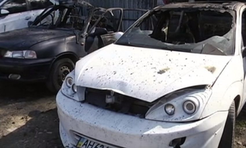 Полиция Днепра расследует причины взрыва авто на парковке 
