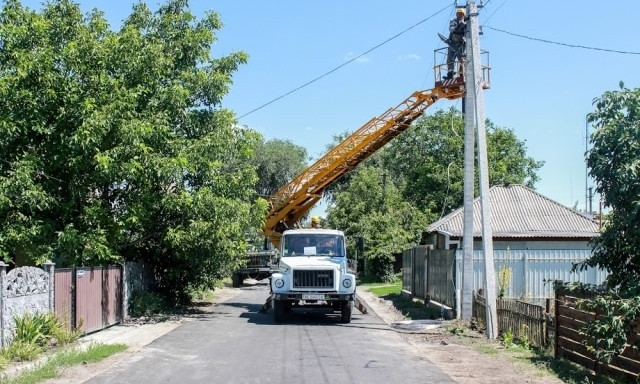 На Днепропетровщине продолжается капитальный ремонт дорог 