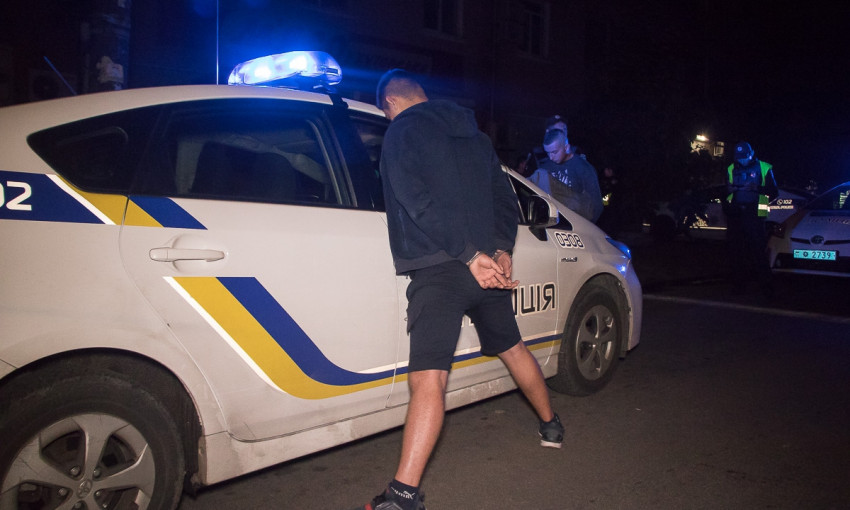 В Днепре полиция задержала уличных грабителей 