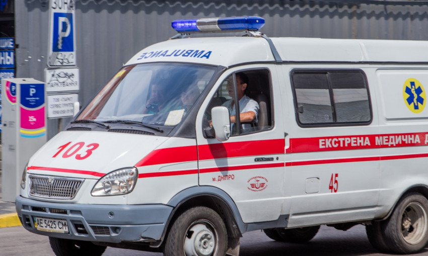 ЧП в Днепре: госпитализировали 17 сотрудников предприятия 