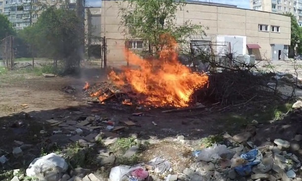 Пожар на Днепропетровщине: на свалке сгорела женщина 