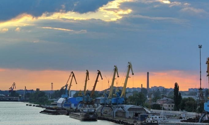Днепровский порт опробовал новую технологию погрузки 