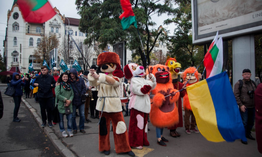 Dnipro Puppet Fest в Днепре: по городу прогуливались куклы 