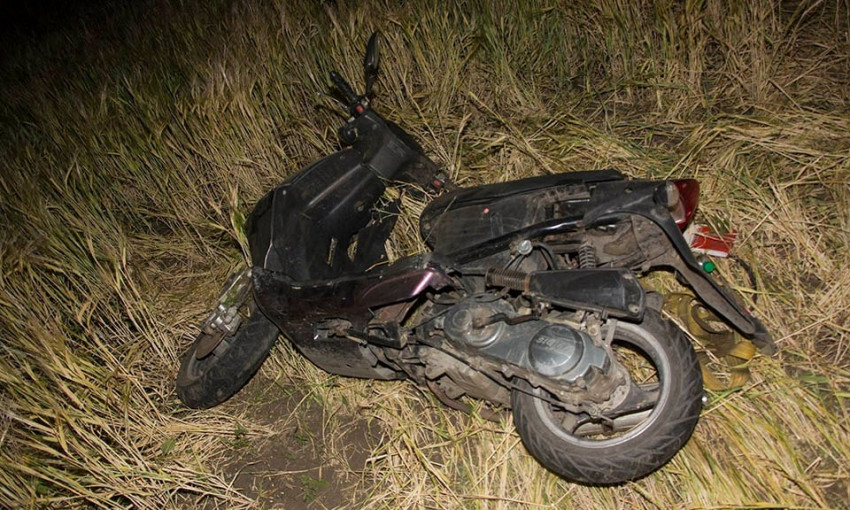 ДТП в Днепре: пьяный водитель мотороллера попал в аварию