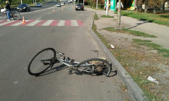 ДТП на Днепропетровщине: Chrysler сбил велосипедиста
