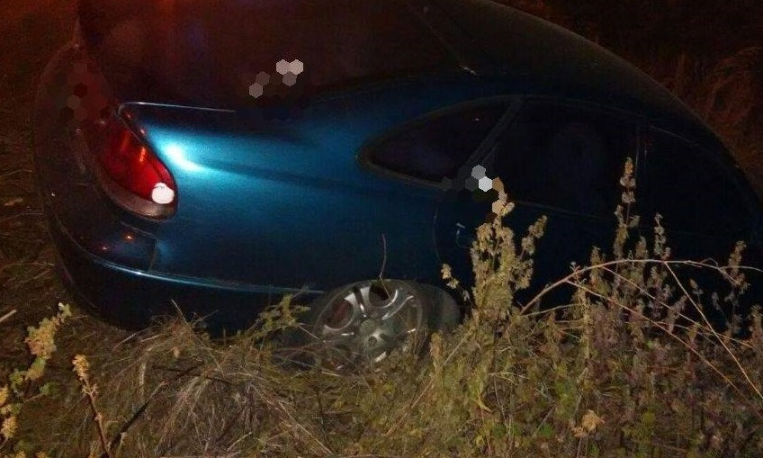 ДТП в Днепре: автомобиль Mazda вылетел в кювет