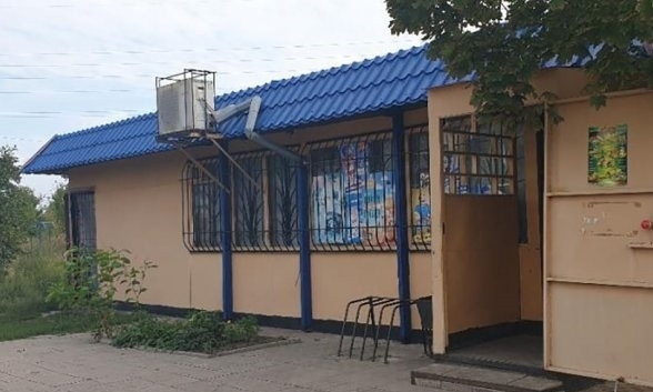 На Днепропетровщине грабитель с ножом напал на продавщицу в магазине