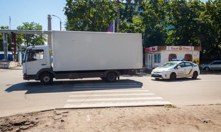 ДТП в Днепре: грузовое авто сбило пешехода