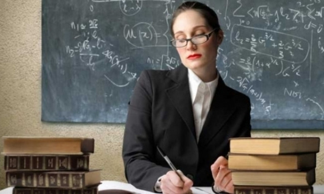 На Днепропетровщине учителям повысят зарплату 