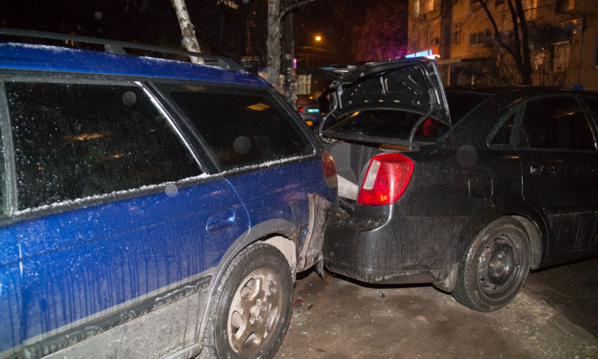 ДТП в Днепре: авто с литовскими номерами протаранило три машины 