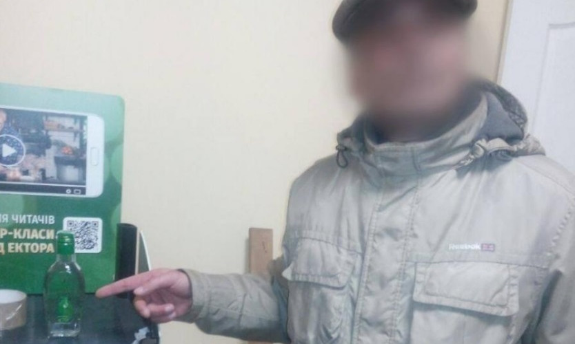 Житель Днепропетровщины воровал водку в магазине "АТБ"
