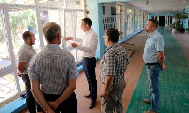 На Днепропетровщине ремонтируют опорную школу 
