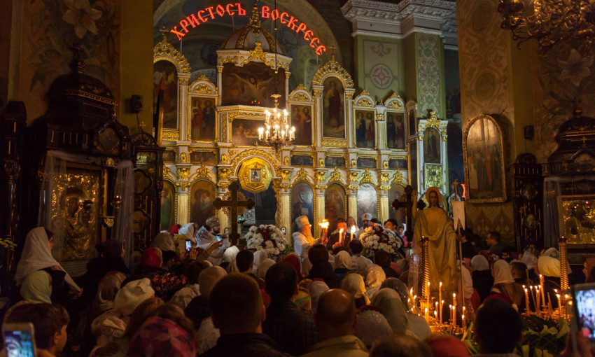 Днепр празднует Пасху: горожане посетили богослужение 