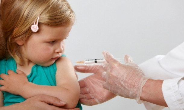 Родители Днепропетровщины в панике от детских прививок