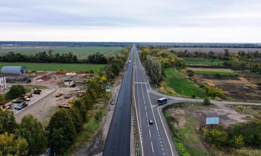 Дороги Днепропетровщины: как ремонтируют трассу Днепр-Кривой Рог