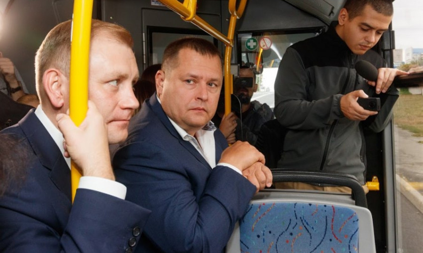 Борис Филатов открыл новый троллейбусный маршрут