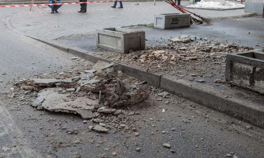 ЧП в Днепре: на проспекте Гагарина обрушилась арка