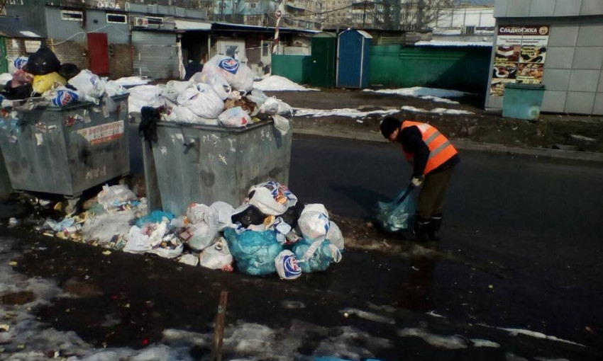 Горсовет Днепра проводит тендер по уборке стихийных свалок 