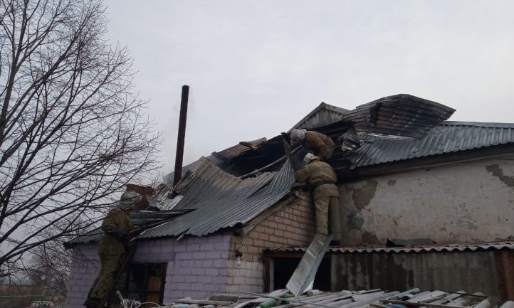 Пожар на Днепропетровщине: сотрудники ГСЧС тушили детский сад