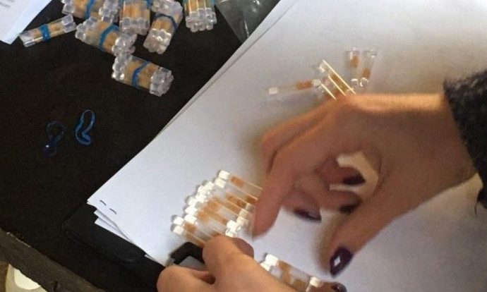 На Днепропетровщине у женщины обнаружили крупную партию амфетамина