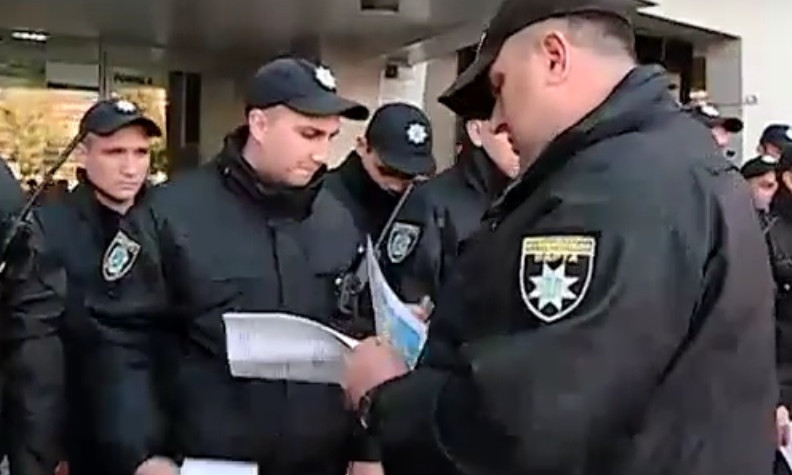 Улицы Днепра будут патрулировать безоружные правоохранители 