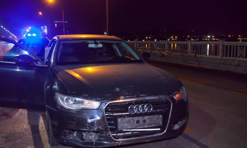 ДТП в Днепре: на Новом мосту столкнулись два авто