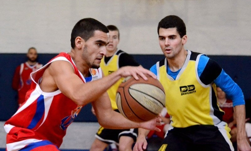На Днепропетровщине стартовал чемпионат по баскетболу 