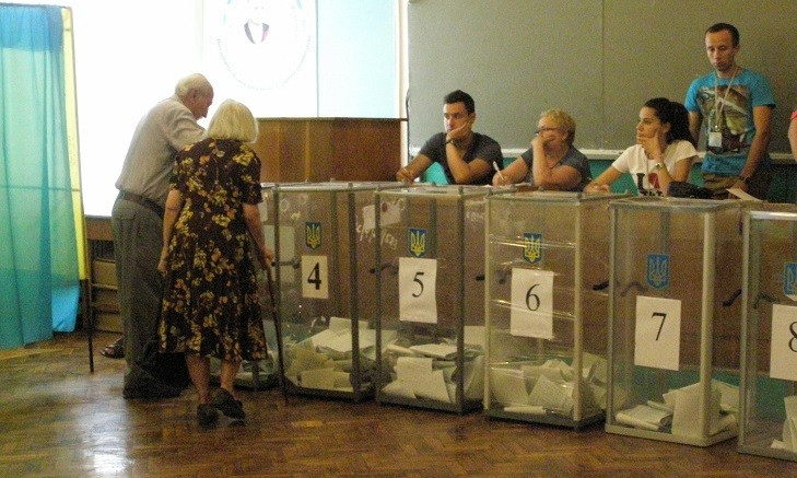 Пенсионеры Днепра - самые серьезные избиратели 