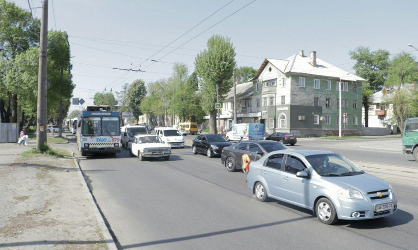 ДТП в Днепре: на проспекте Хмельницкого велосипедист врезался в Chevrolet