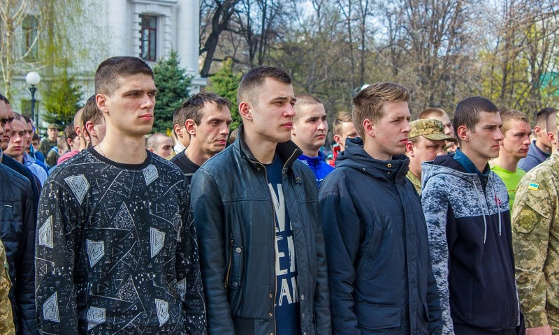 На Днепропетровщине зафиксировано 1380 «уклонистов» от службы в ВСУ