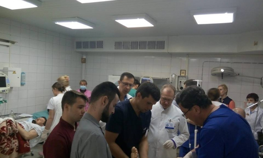 В Днепре врачи Мечникова спасают раненых бойцов 