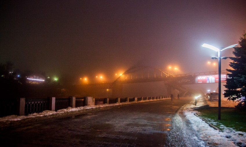 Туманный Днепр: вечерняя красота Набережной 