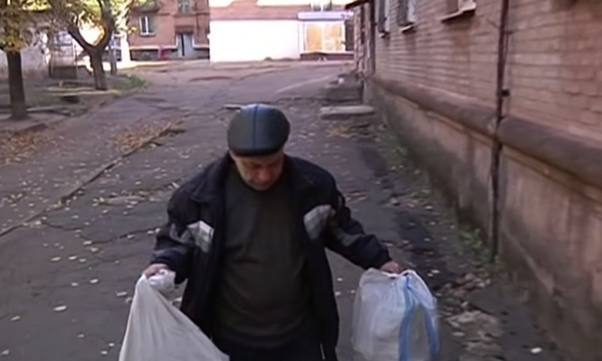 Жители Днепропетровщины решили сами сортировать мусор 