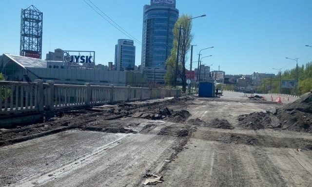 В Днепре объявлен тендер на ремонт Нового моста