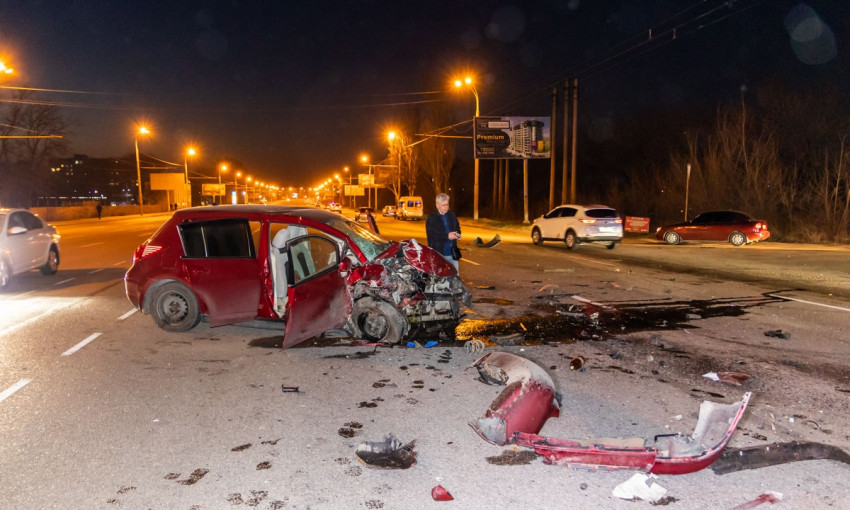 ДТП в Днепре: на Запорожском шоссе пострадали 3 человека