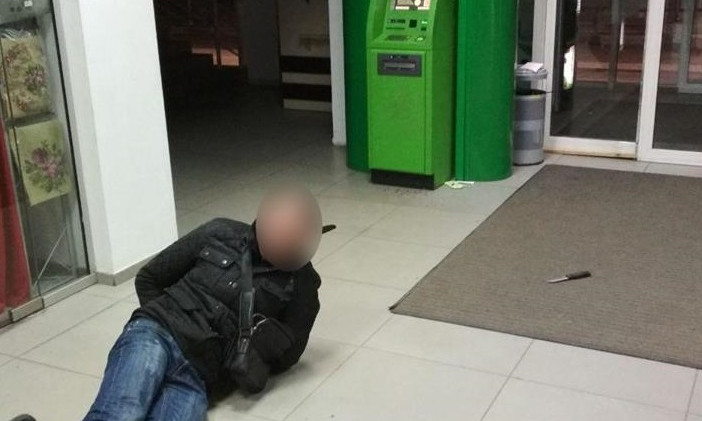 Полиция Днепра задержала взломщика банкомата 
