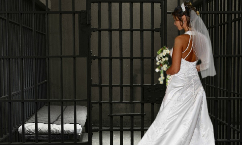 В регионе учительница вышла замуж за пожизненно заключенного