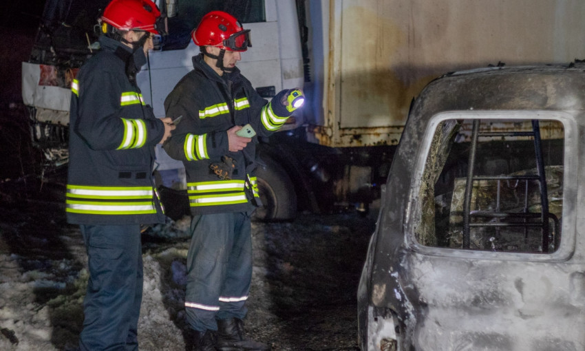 ДТП под Днепром: водитель сгорел заживо 