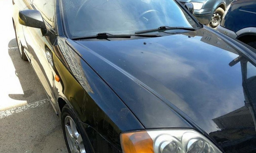 Полиция Днепра за нарушение ПДД остановила краденый автомобиль 