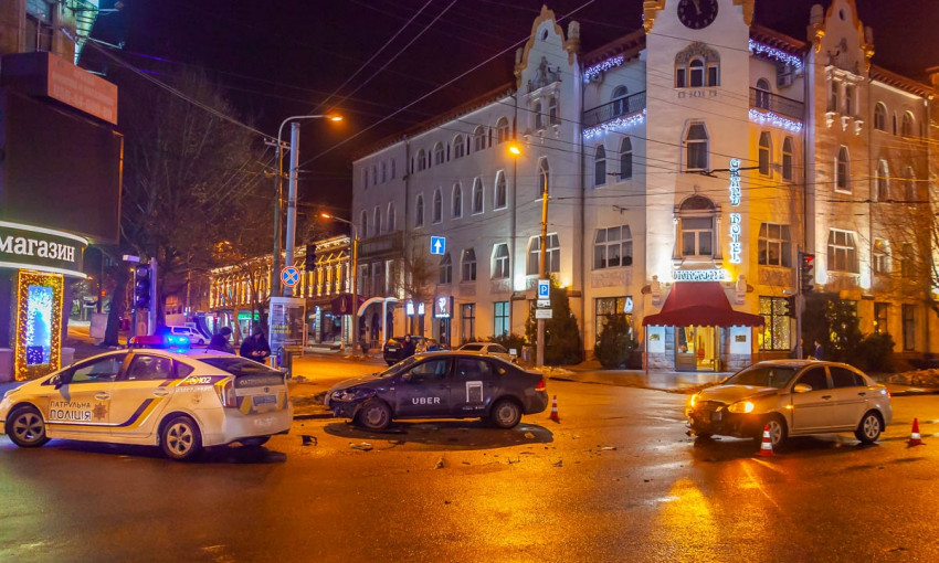 ДТП в Днепре: на Яворницкого столкнулись два авто 
