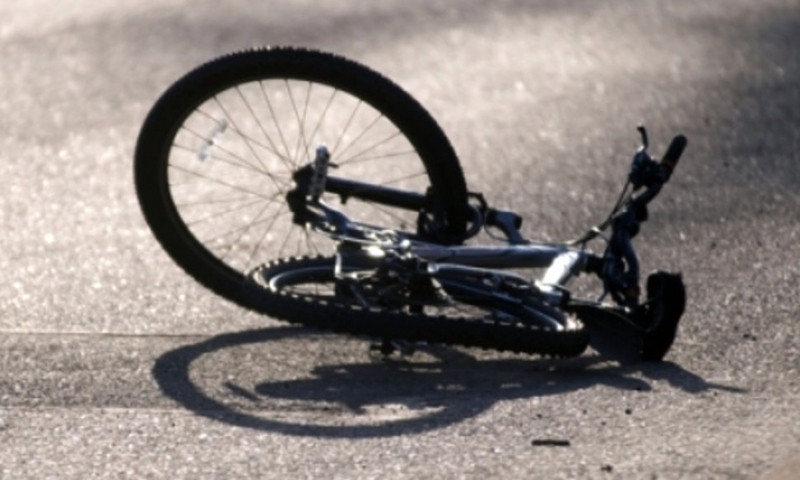 ДТП в Днепре: автомобиль сбил велосипедиста